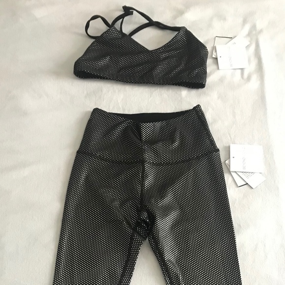 Beyond Yoga bra & leggings - Picture 1 of 3
